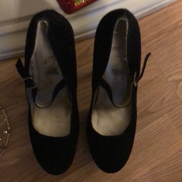 Platform Mary Janes 8/9 Black - Picture 2 of 7